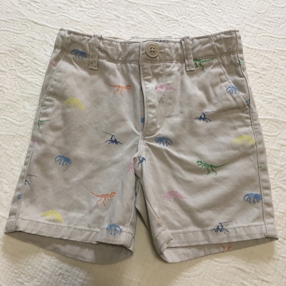 18-24m (6/$20) Cream Cotton Dinosaur-Print Casual Shorts - Picture 1 of 6